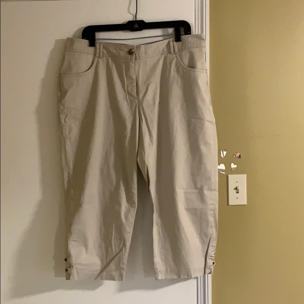 Westport brand Khaki Crop Pants